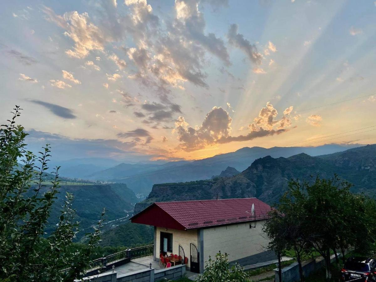 Kefilyan Family Hotel Sanain Екстер'єр фото