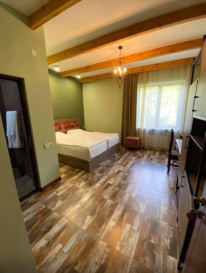 Kefilyan Family Hotel Sanain Екстер'єр фото