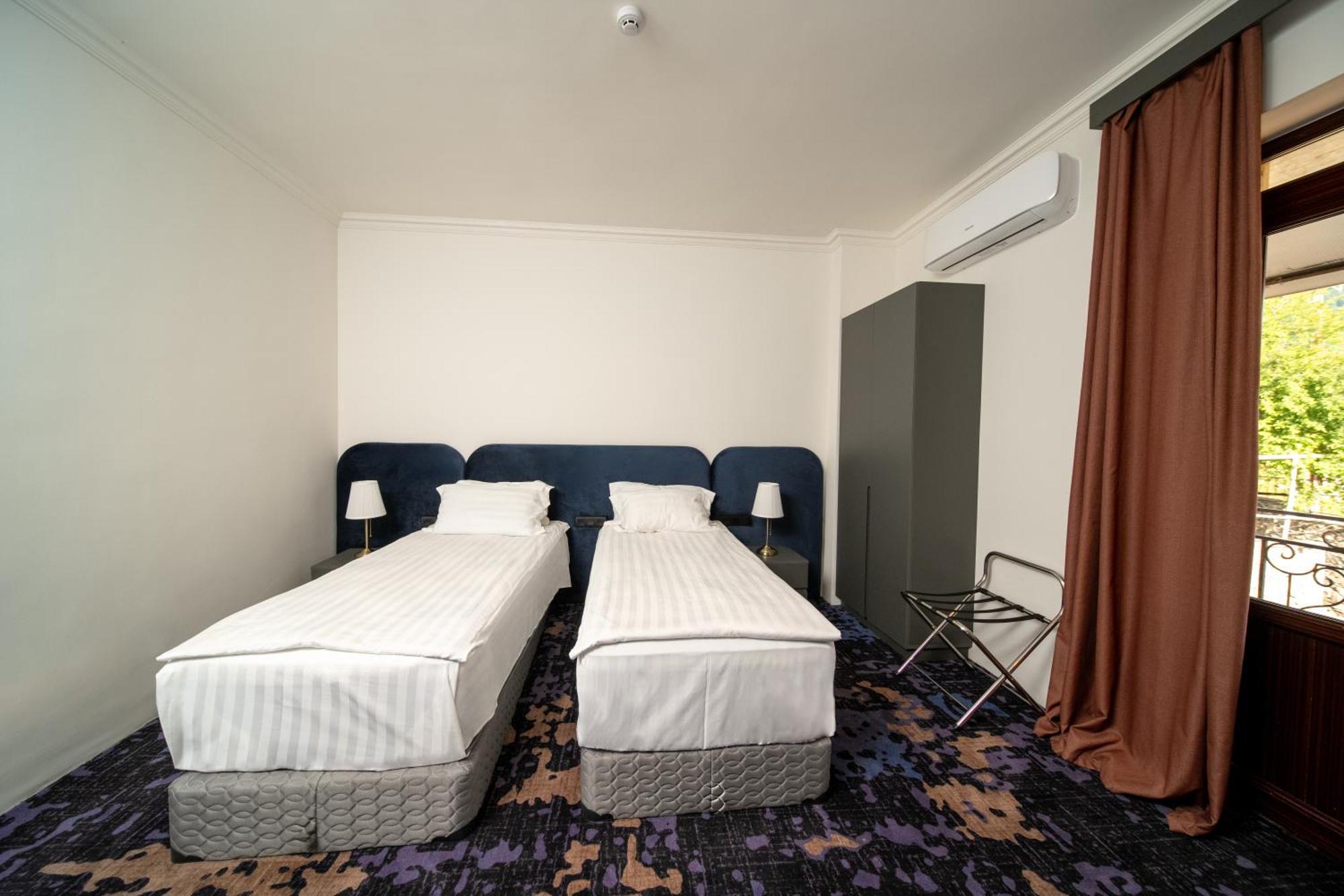 Kefilyan Family Hotel Sanain Екстер'єр фото