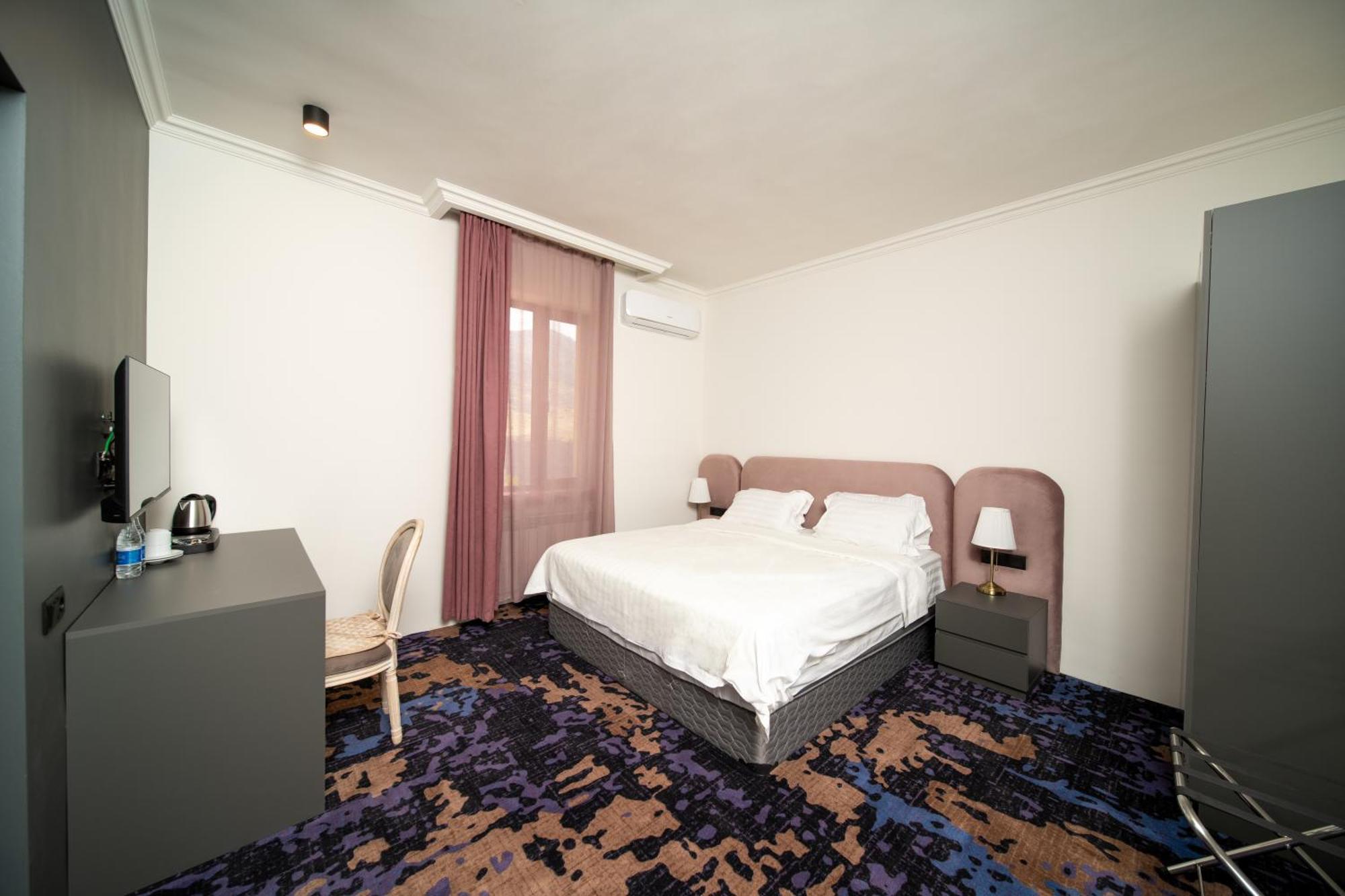 Kefilyan Family Hotel Sanain Екстер'єр фото